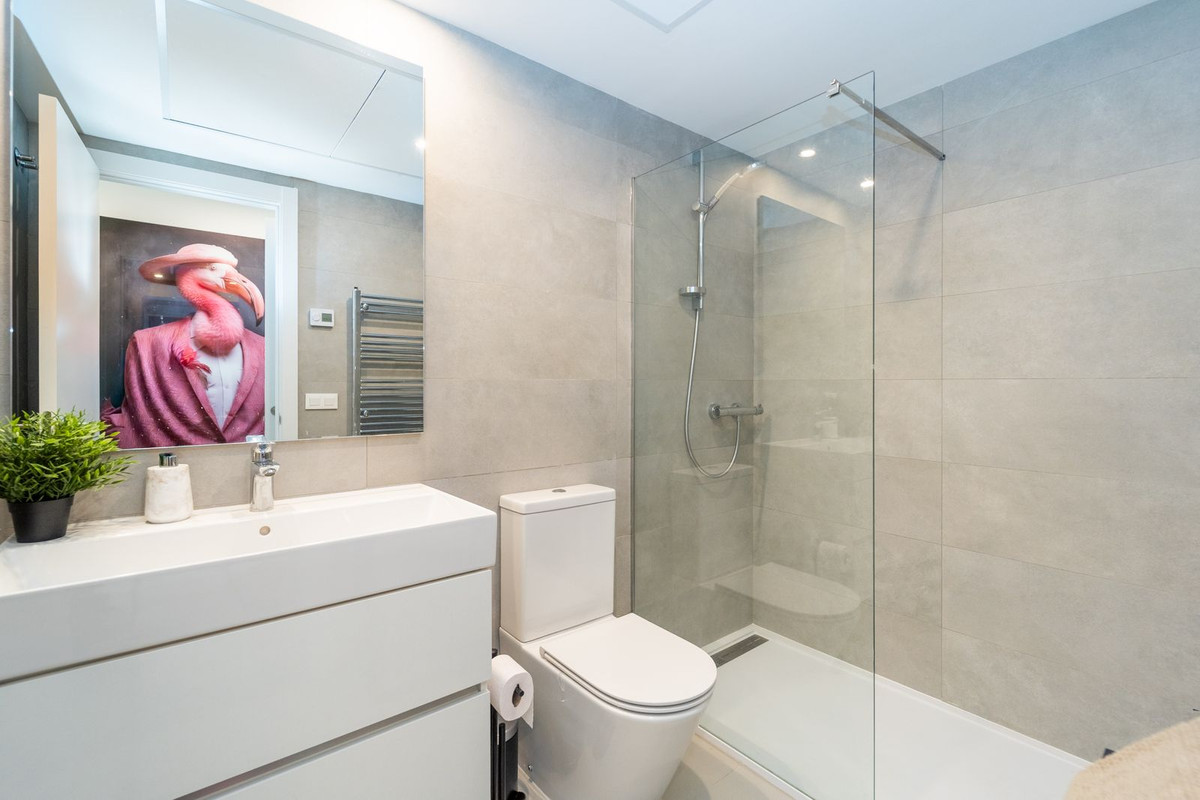 Apartment for sale in Estepona