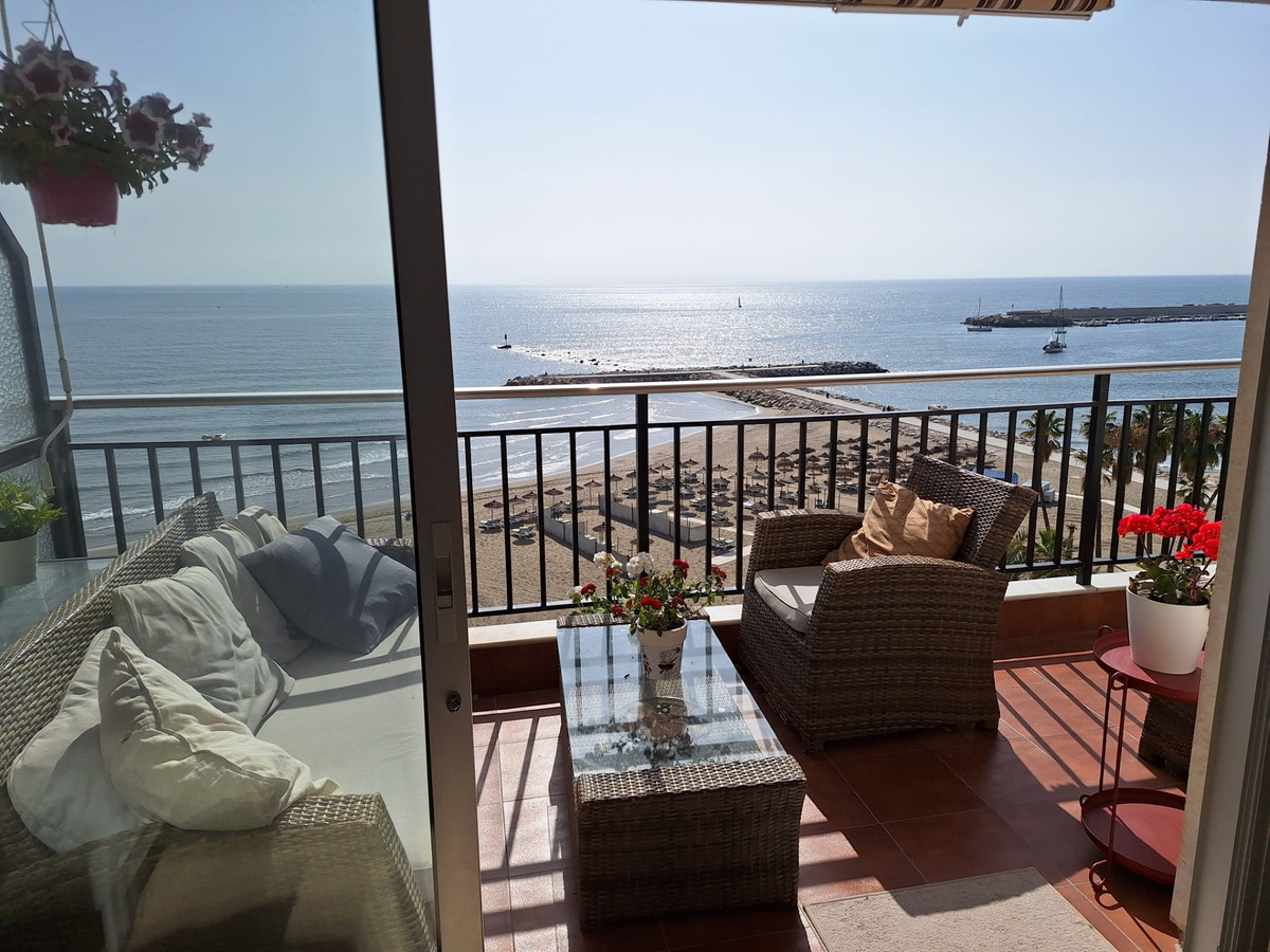 Apartment-in-Fuengirola-Ref-R5452393 Apartment for sale in Fuengirola