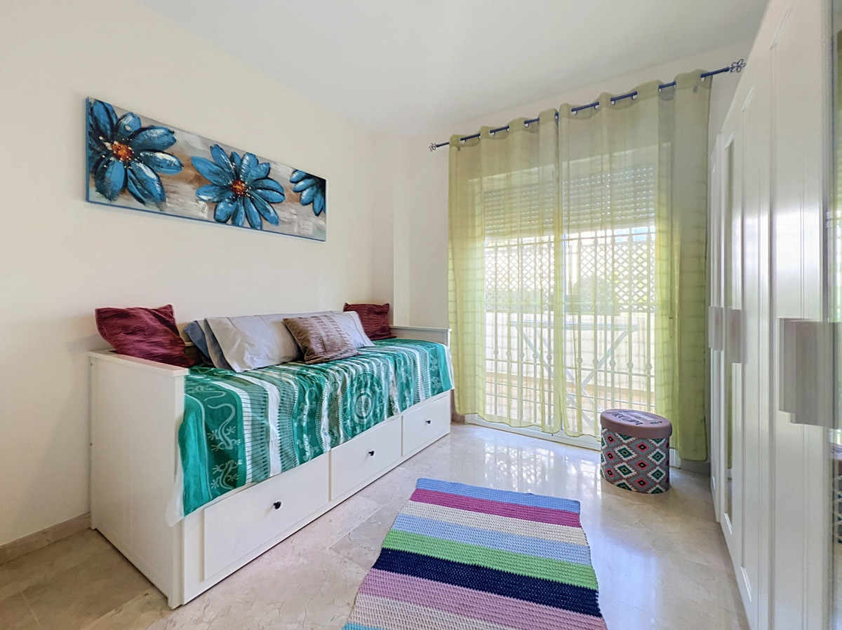 Apartment for sale in Manilva