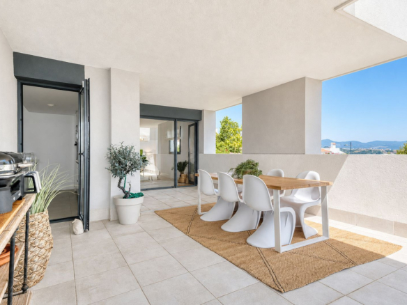 Apartment for sale in Manilva