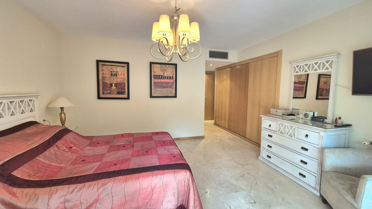 Apartment for sale in Marbella