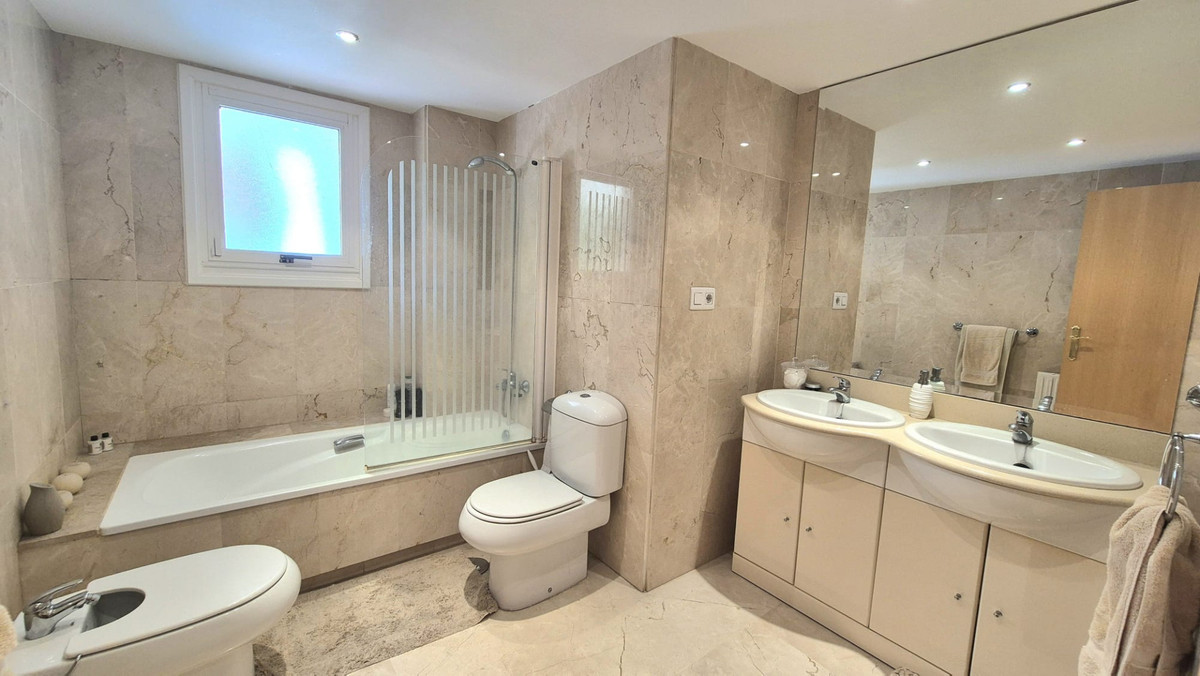 Apartment for sale in Marbella
