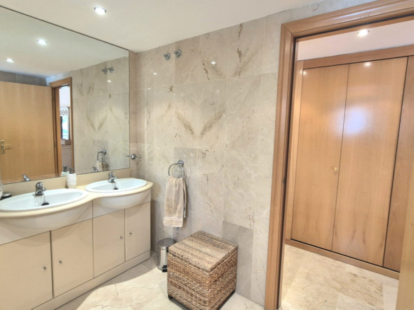 Apartment for sale in Marbella