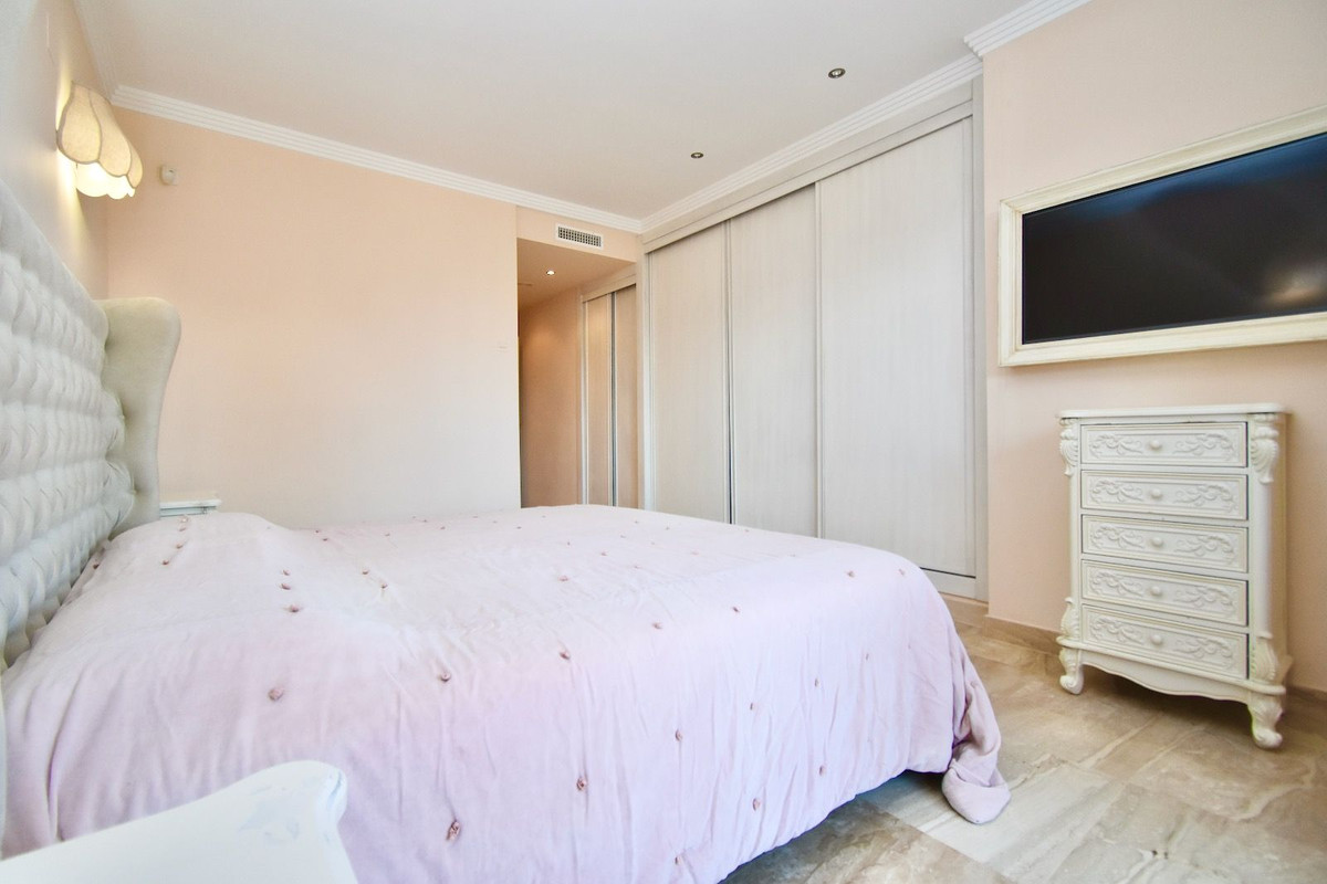 Apartment-in-Marbella-Ref-R5449792 Apartment for sale in Marbella