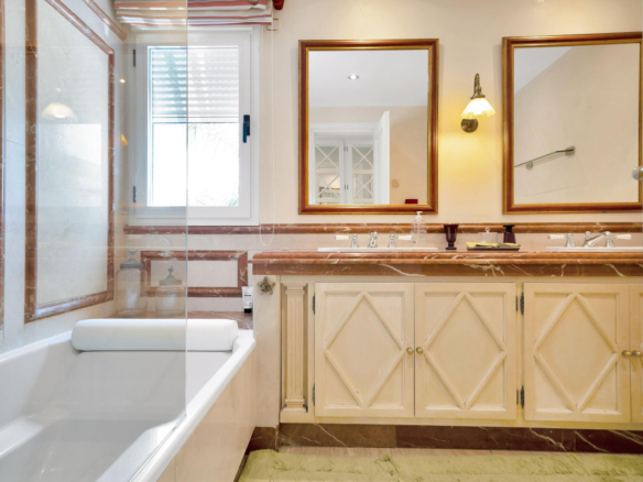 Apartment for sale in Marbella