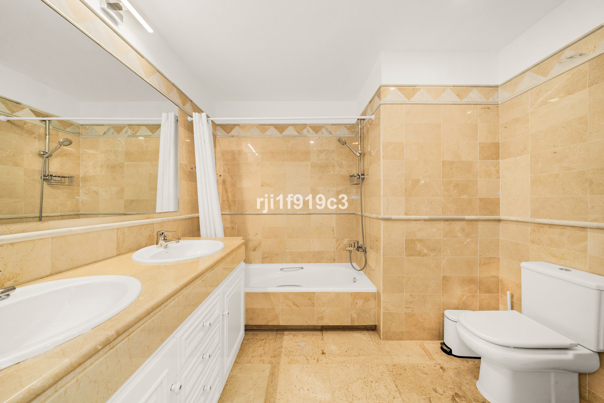 Apartment for sale in Marbella