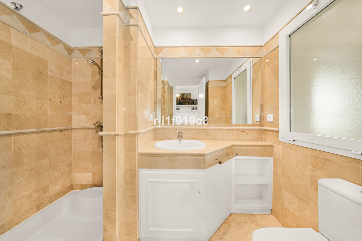 Apartment for sale in Marbella