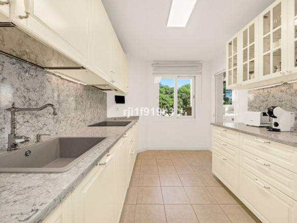 Apartment for sale in Marbella