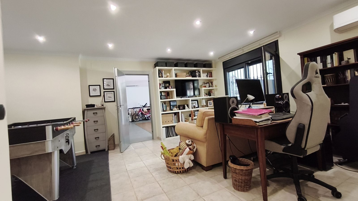 Finca for sale in Alhaurín de la Torre