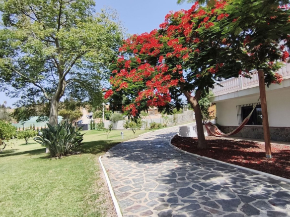 Finca for sale in Alhaurín de la Torre