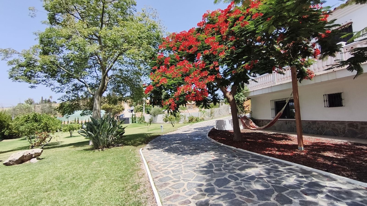 Finca for sale in Alhaurín de la Torre