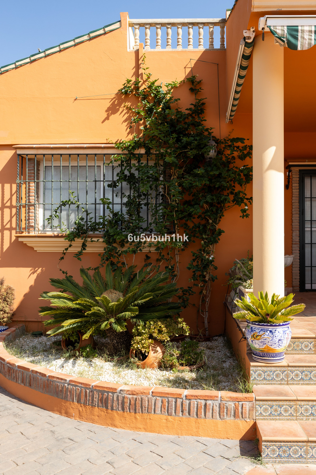Finca for sale in Almogía