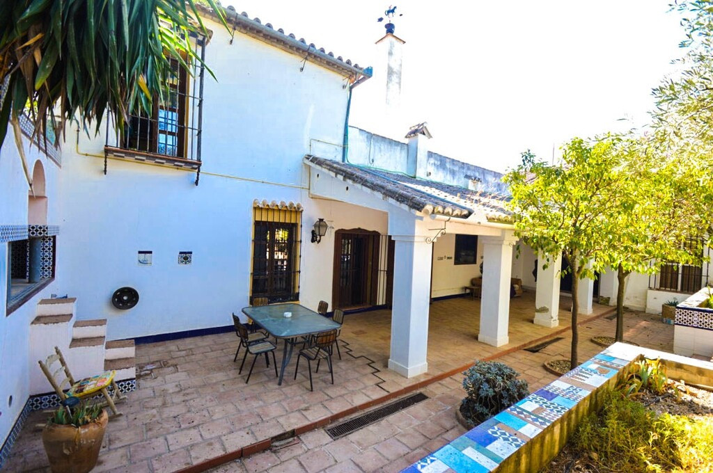Finca for sale in Antequera