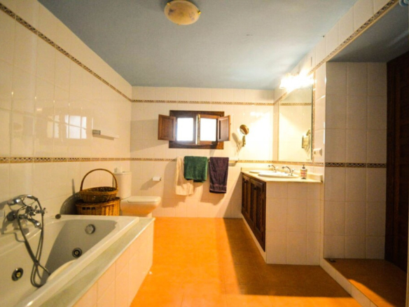 Finca for sale in Antequera