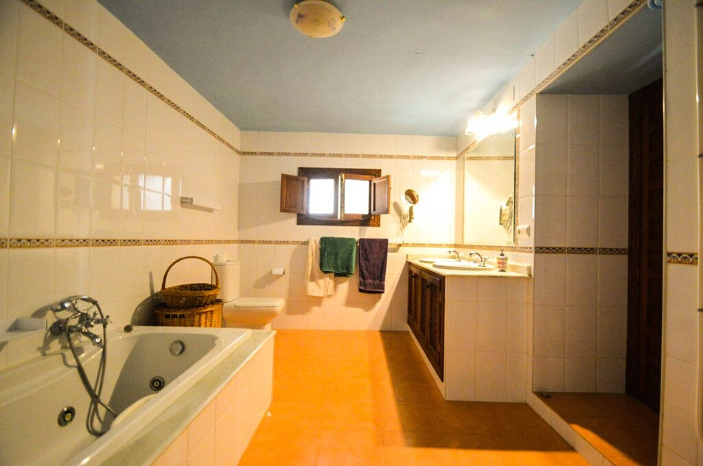 Finca for sale in Antequera