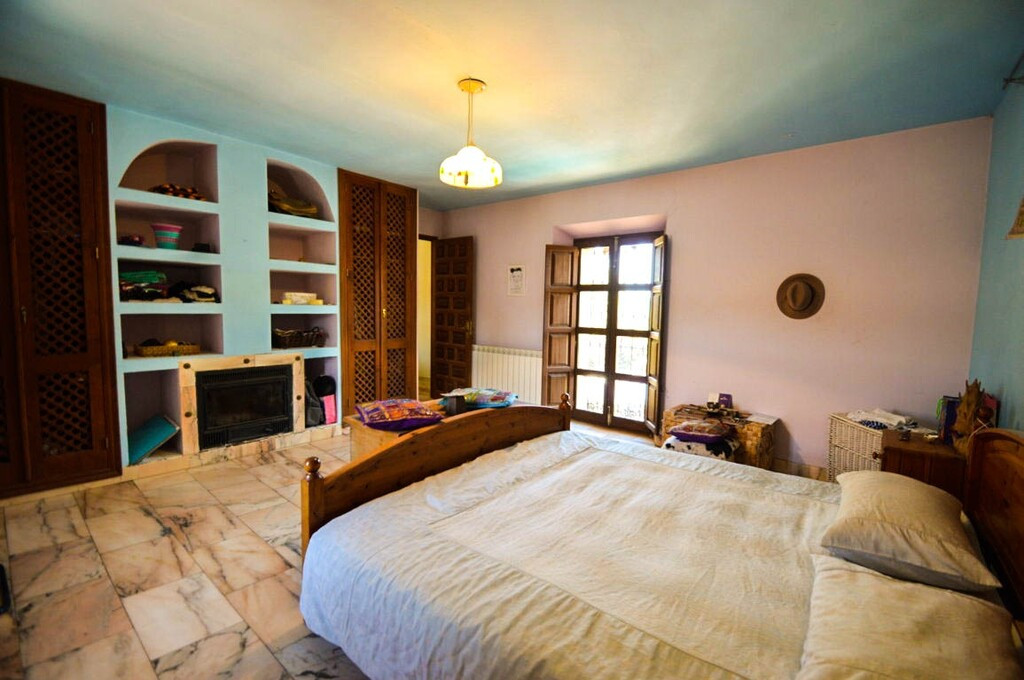 Finca for sale in Antequera
