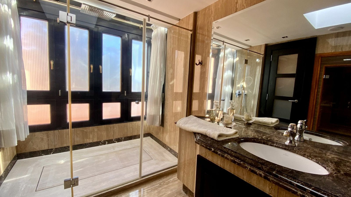 Penthouse for sale in Marbella