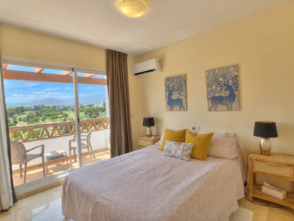Penthouse for sale in Mijas