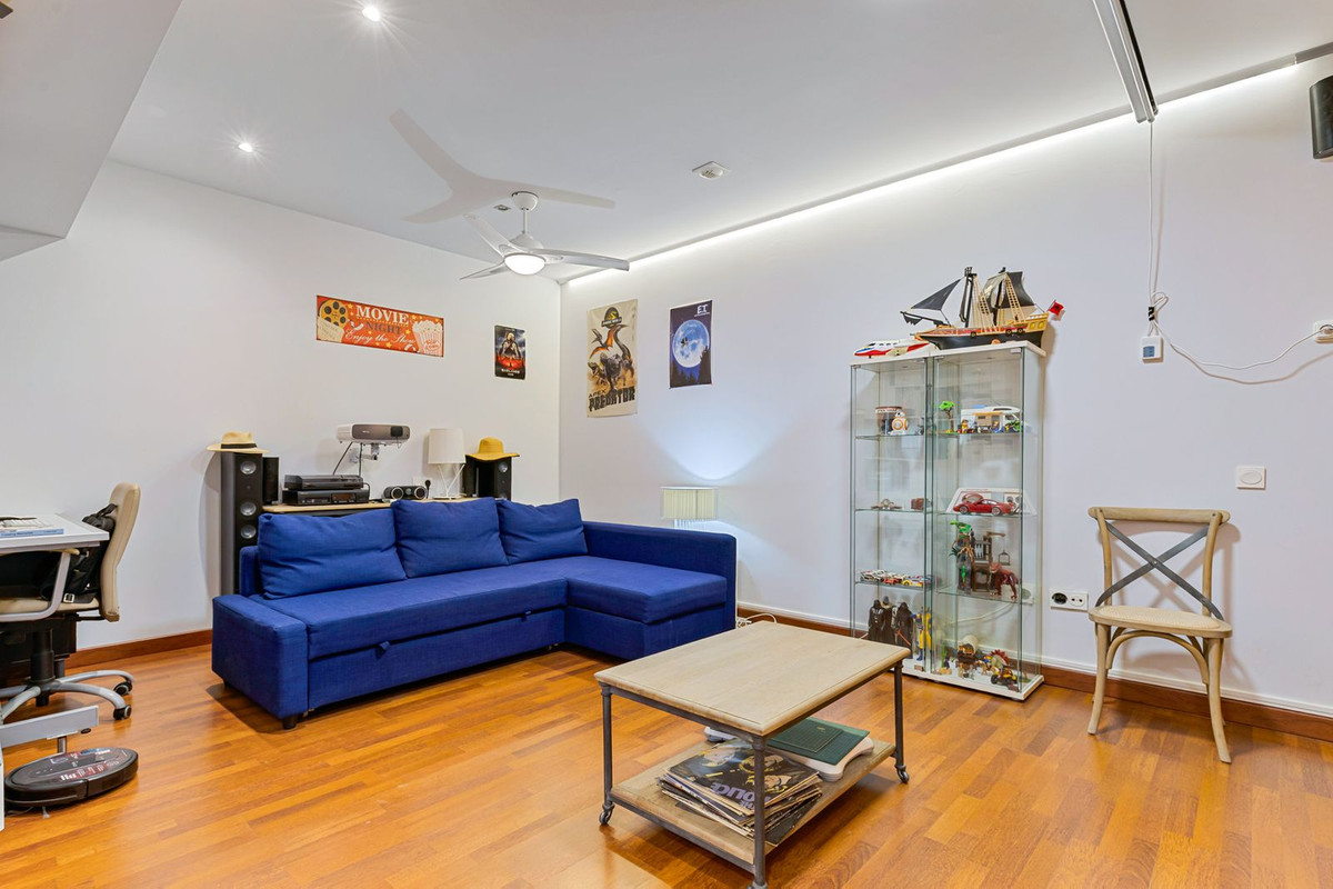 Penthouse for sale in Mijas