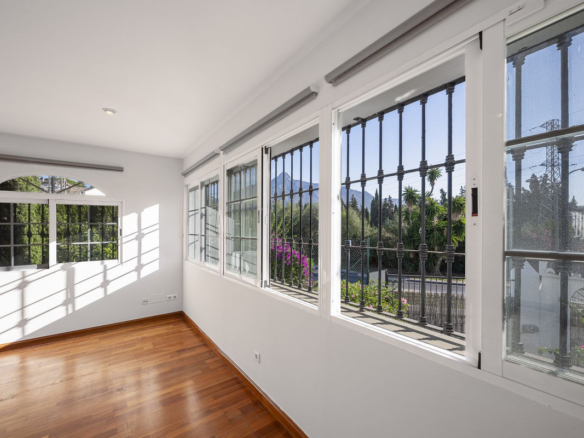 Semi-Detached House for sale in Marbella