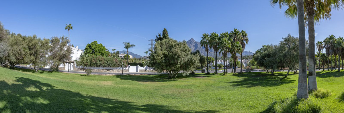 Semi-Detached House for sale in Marbella