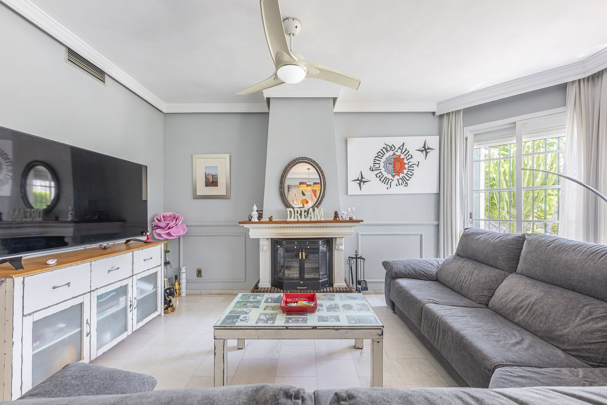 Semi-Detached House for sale in Marbella