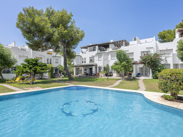 Semi-Detached House for sale in Marbella