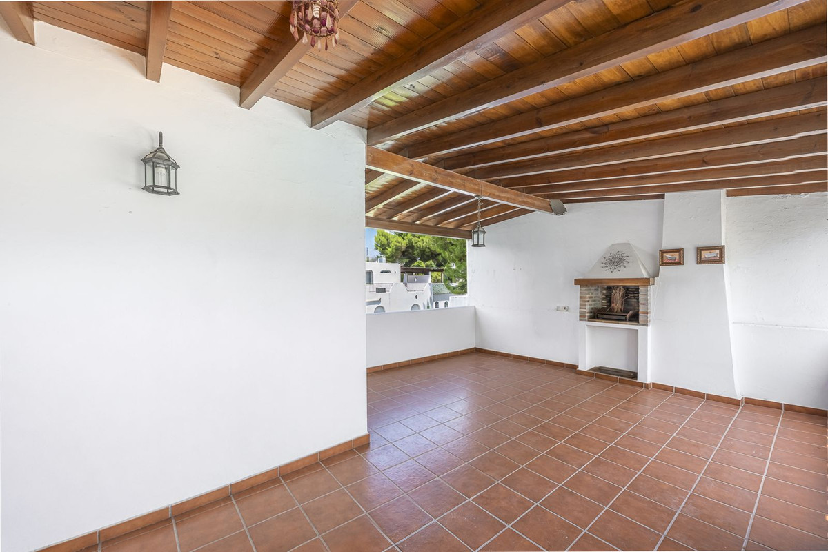 Semi-Detached House for sale in Marbella