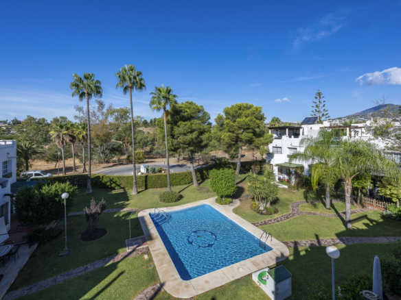 Semi-Detached House for sale in Marbella