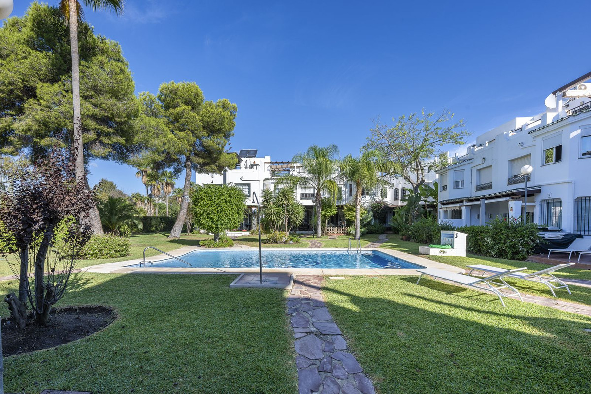 Semi-Detached House for sale in Marbella