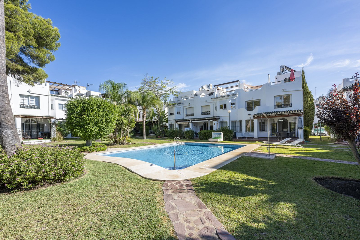 Semi-Detached House for sale in Marbella
