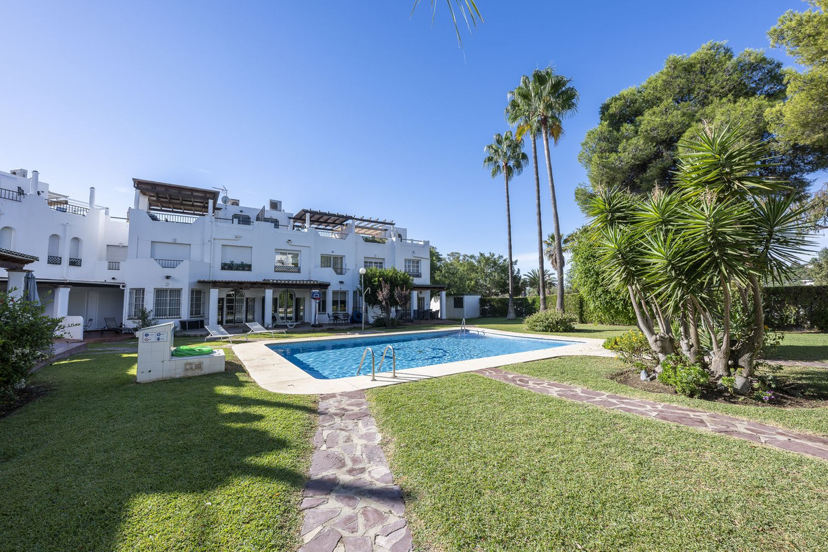 Semi-Detached House for sale in Marbella