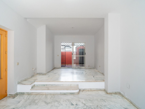 Semi-Detached House for sale in Marbella