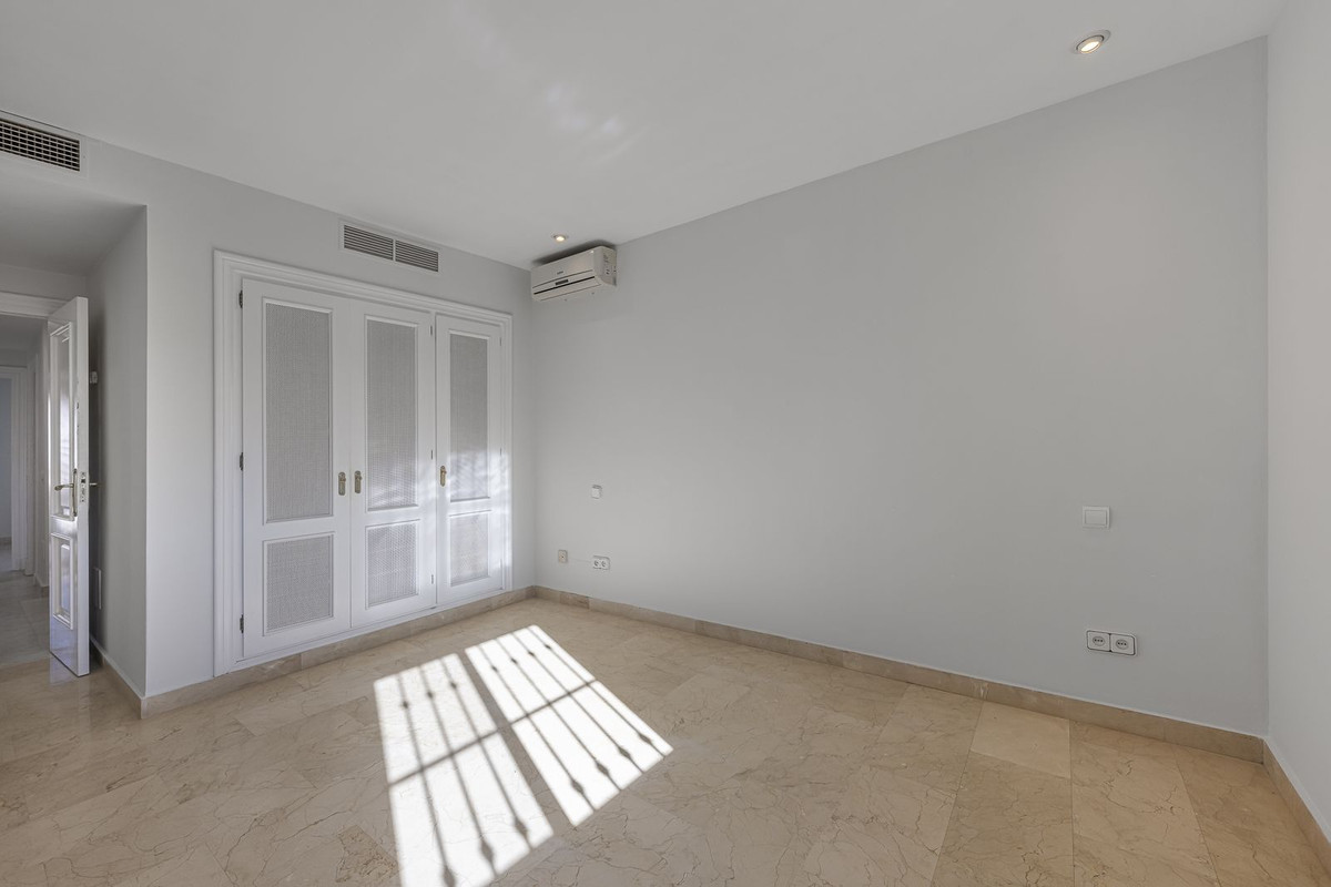 Semi-Detached House for sale in Marbella