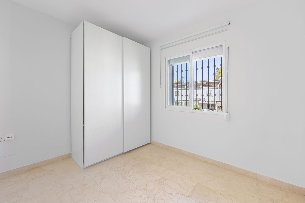Semi-Detached House for sale in Marbella