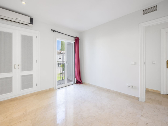 Semi-Detached House for sale in Marbella