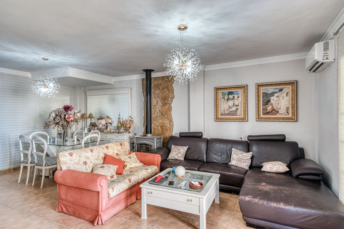 Townhouse for sale in Coín
