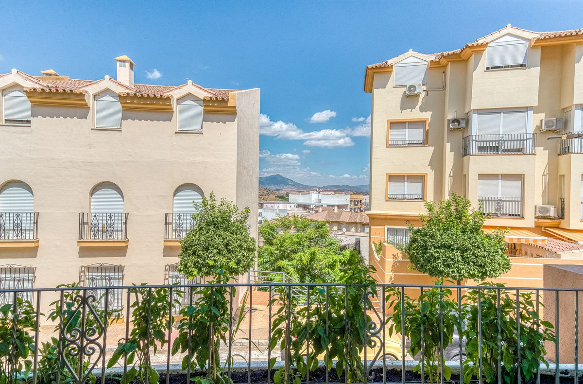 Townhouse for sale in Coín