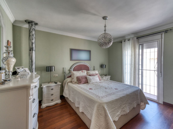 Townhouse for sale in Coín