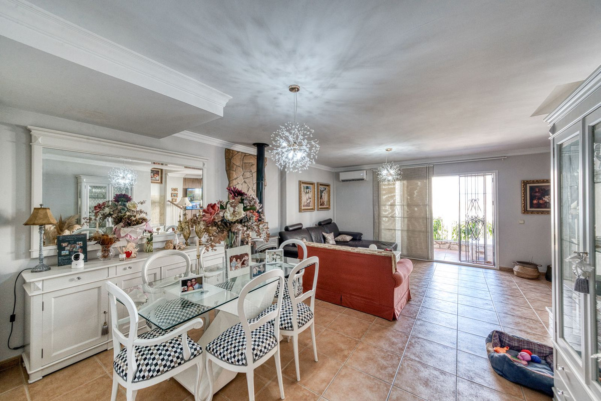 Townhouse for sale in Coín