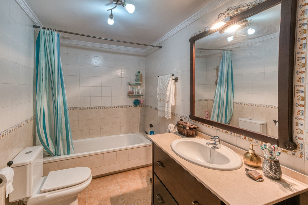 Townhouse for sale in Coín