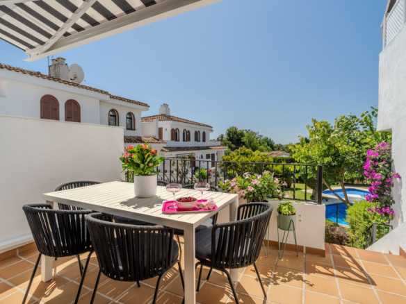 Townhouse for sale in Estepona