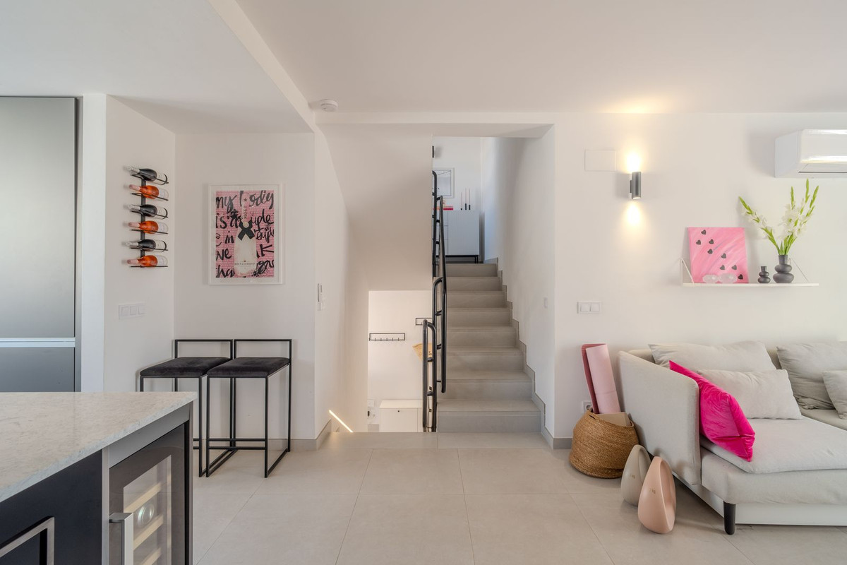 Townhouse for sale in Estepona