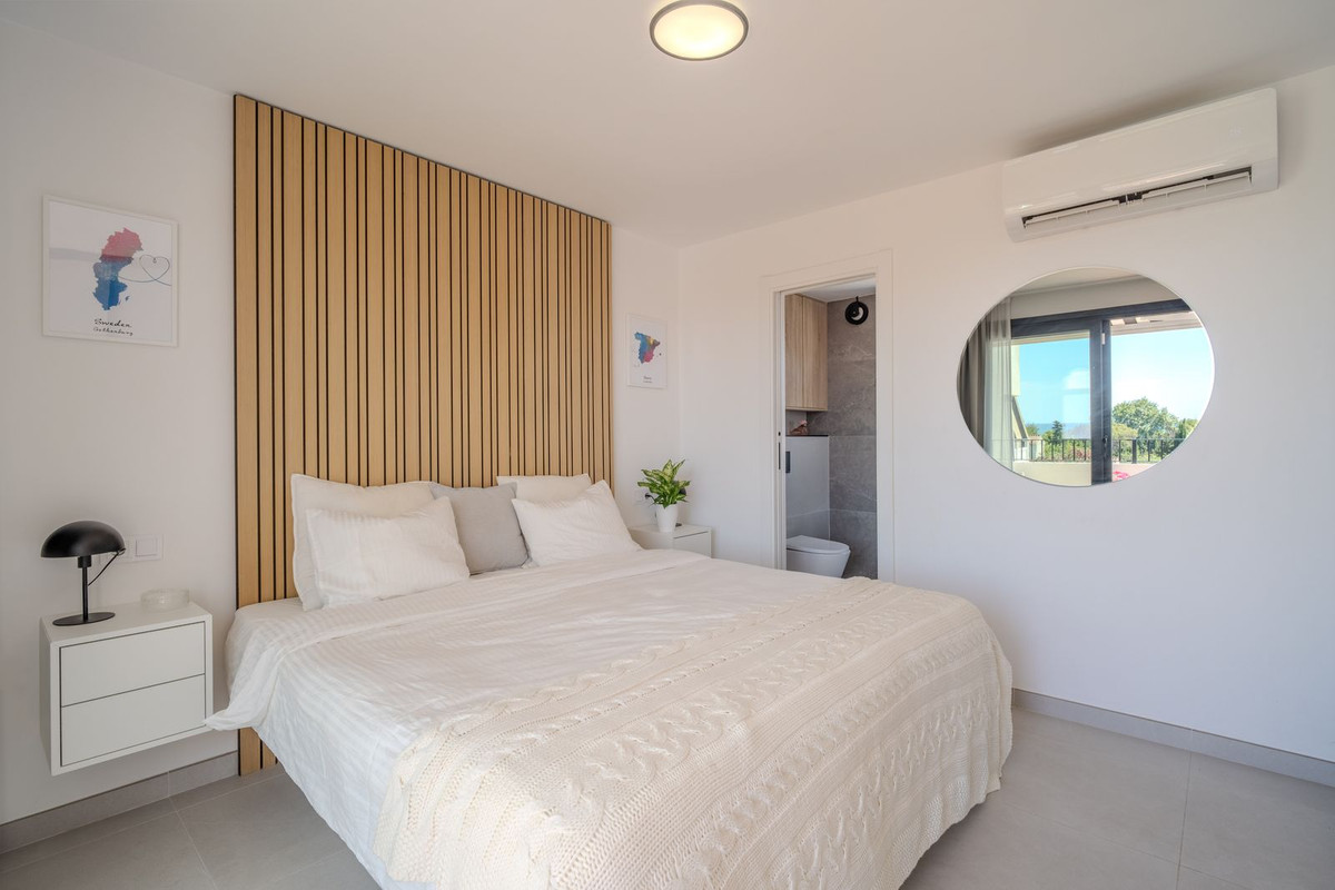 Townhouse for sale in Estepona