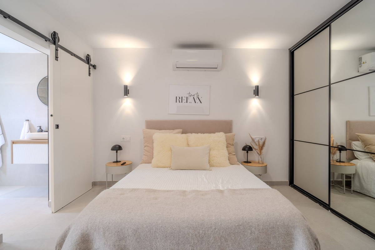 Townhouse for sale in Estepona