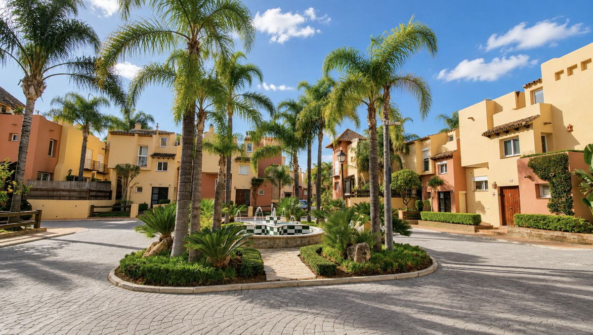 Townhouse for sale in Marbella