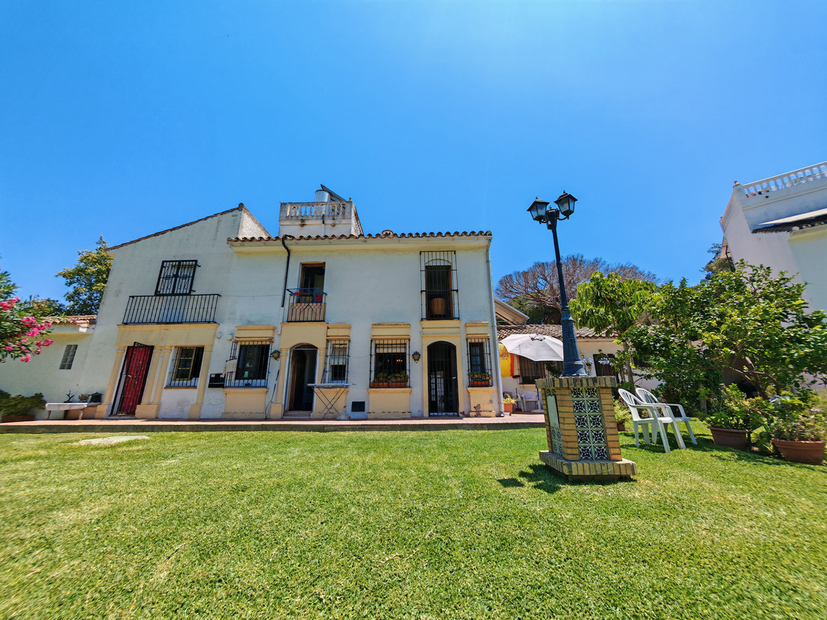 Townhouse for sale in Marbella