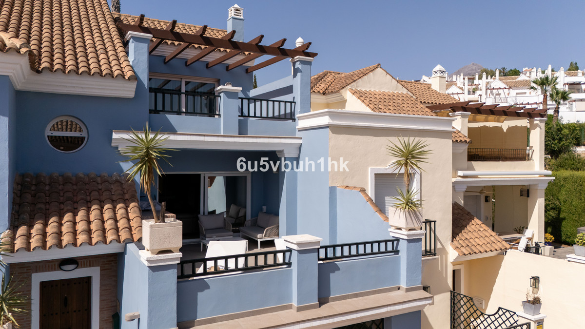 Townhouse for sale in Marbella