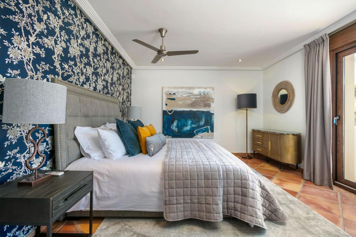 Villa for sale in Benahavís