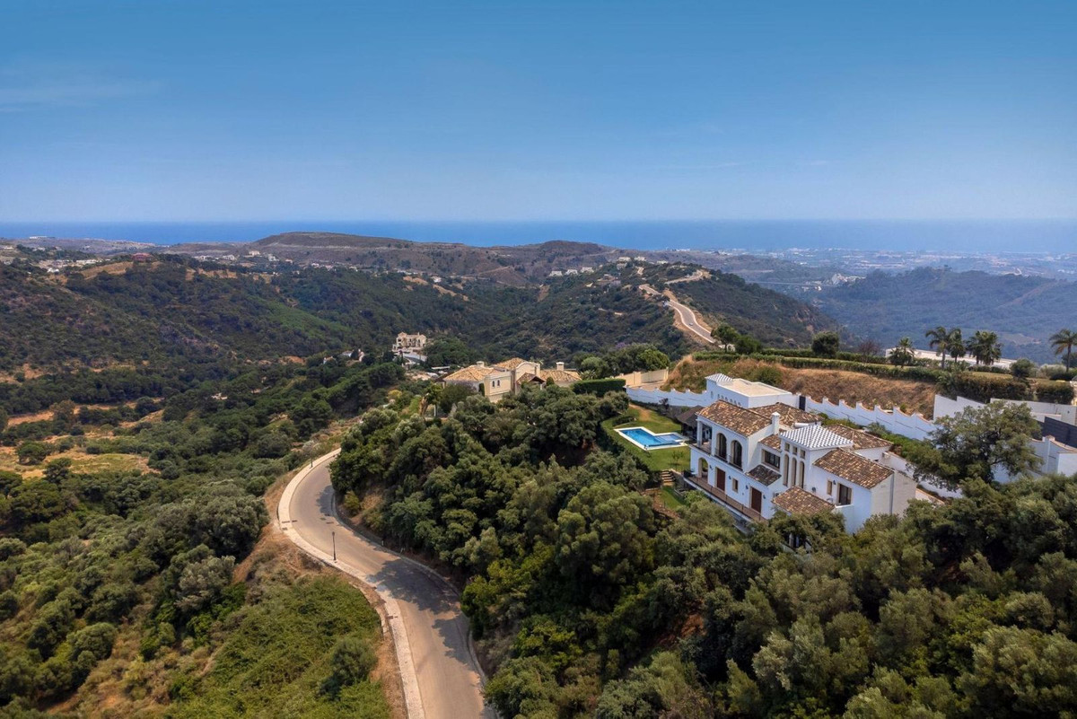 Villa for sale in Benahavís